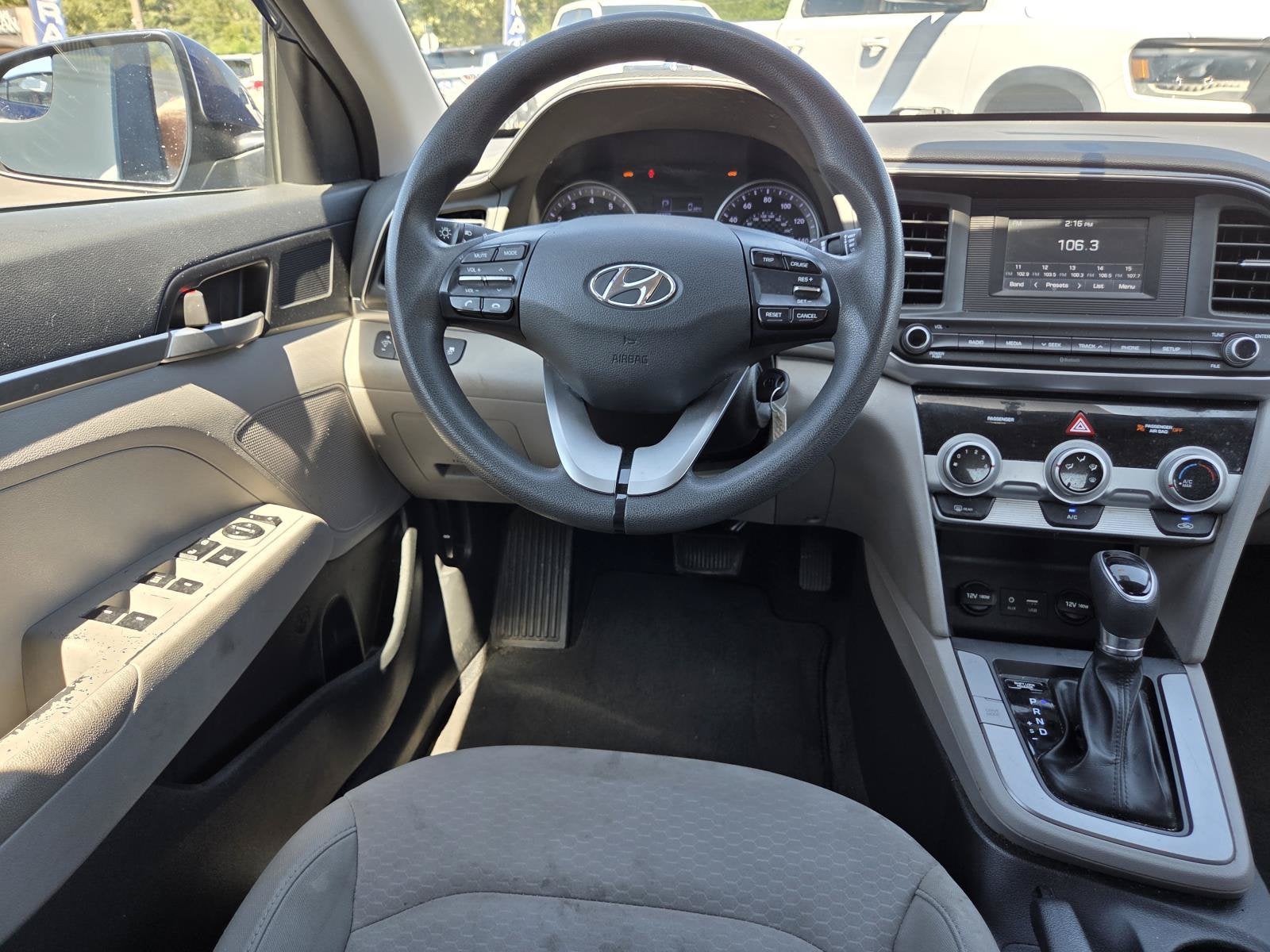 2019 Hyundai Elantra SE