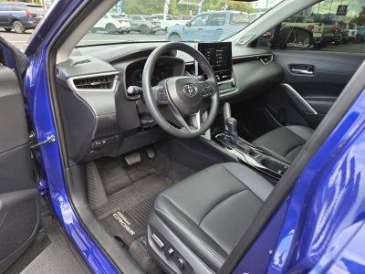 2025 Toyota Corolla Cross XLE