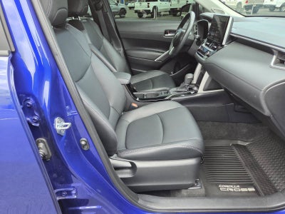 2025 Toyota Corolla Cross XLE