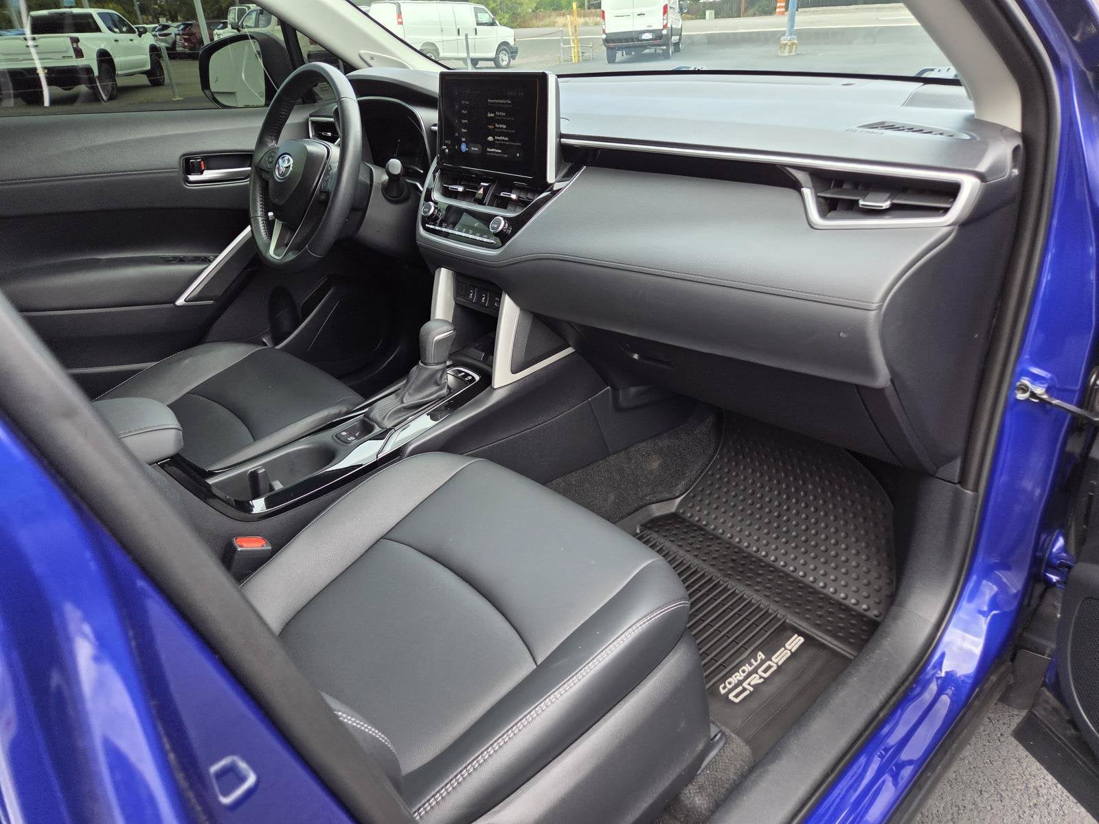 2025 Toyota Corolla Cross XLE