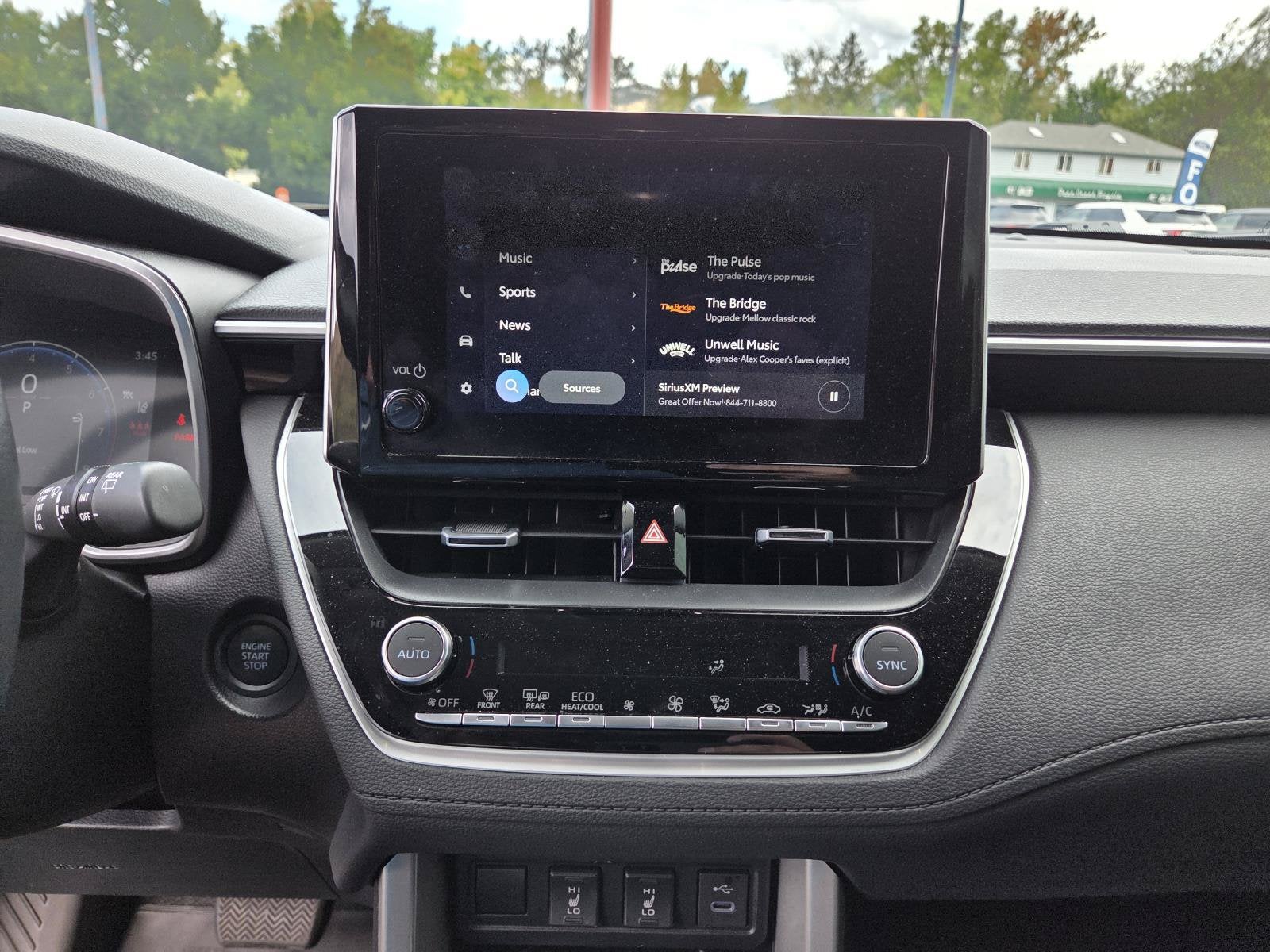 2025 Toyota Corolla Cross XLE