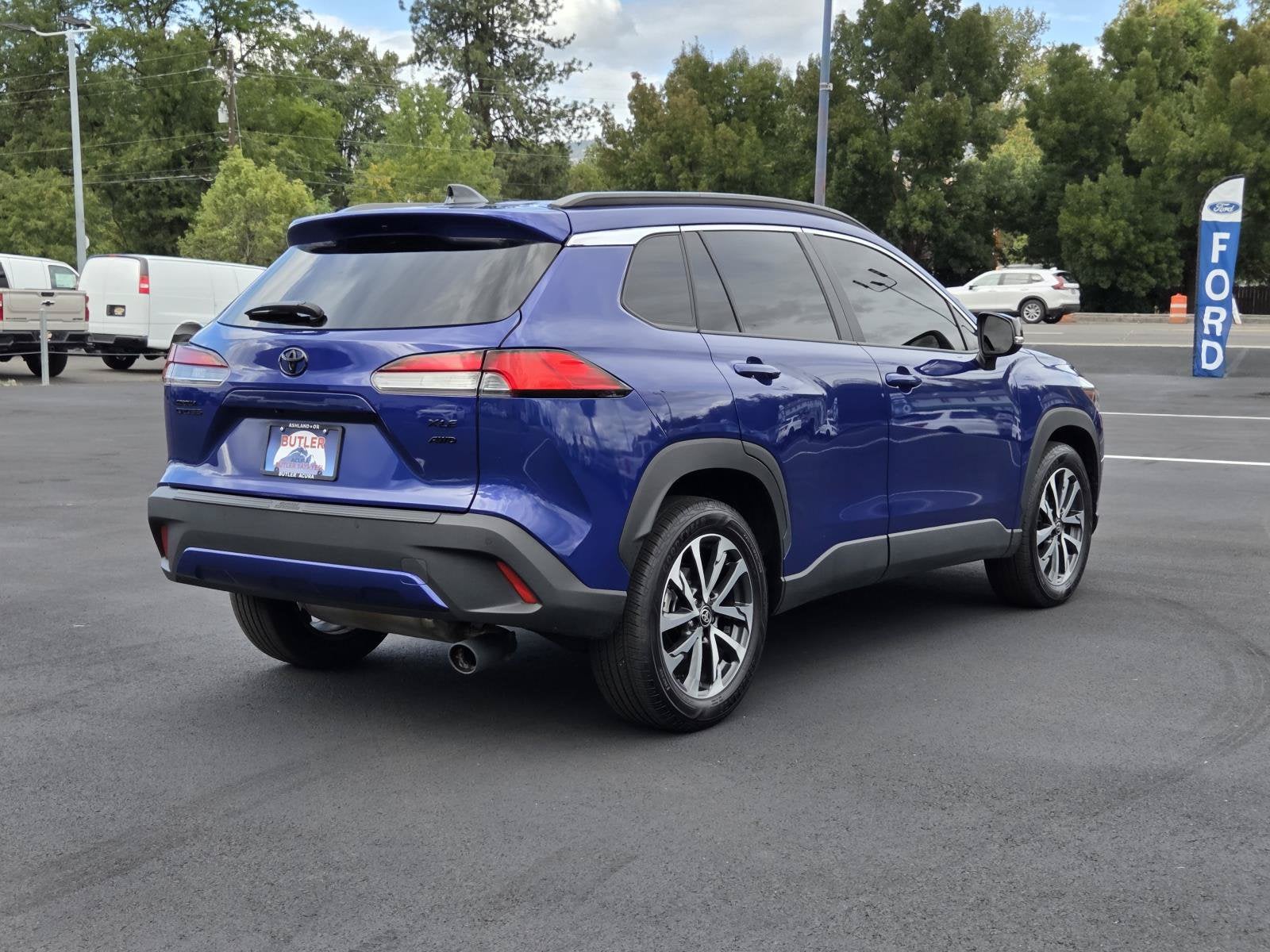 2025 Toyota Corolla Cross XLE