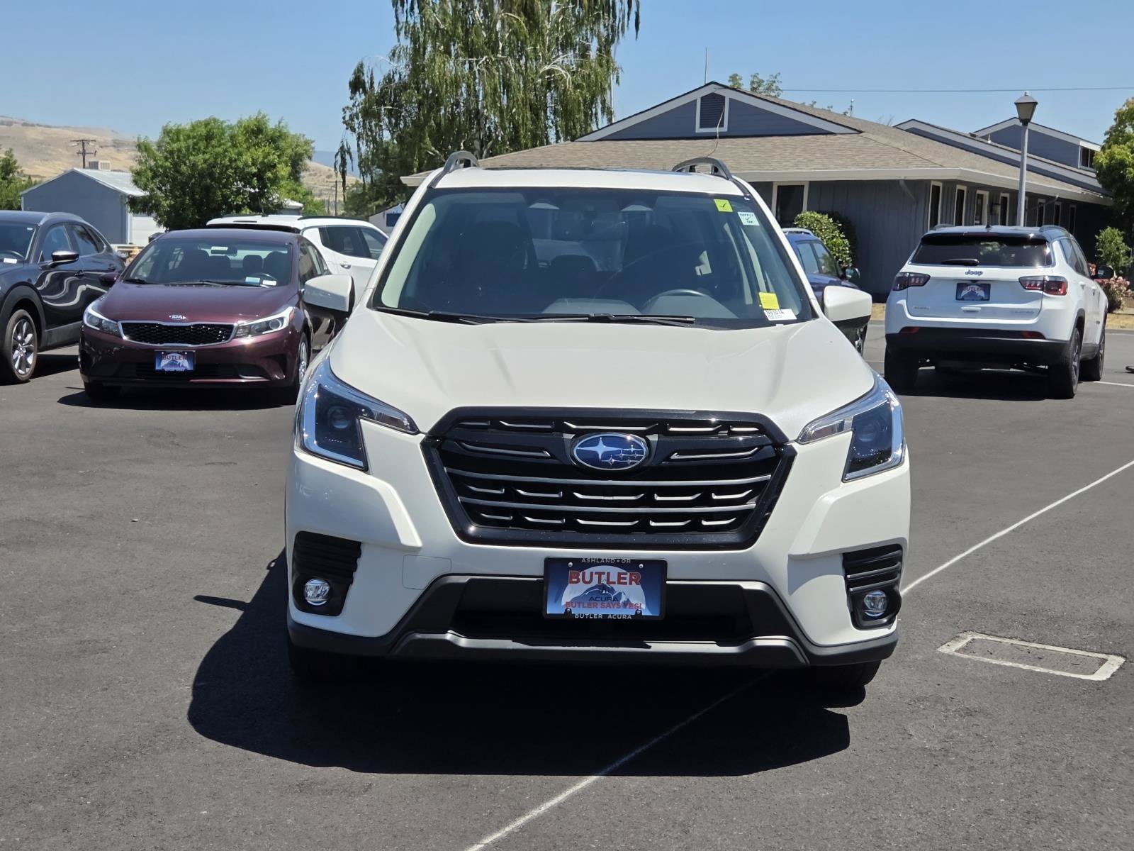 2024 Subaru Forester Premium