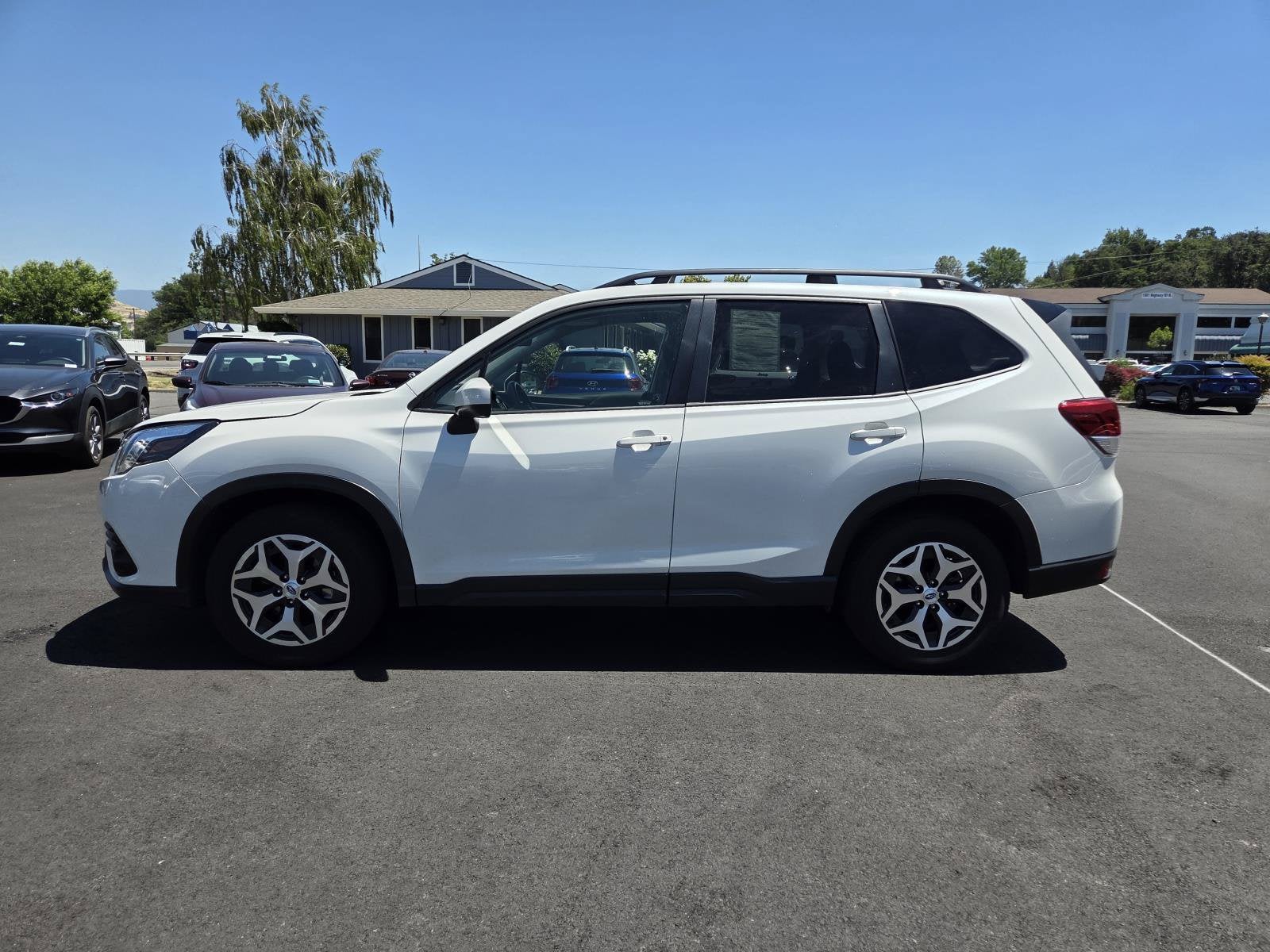 2024 Subaru Forester Premium