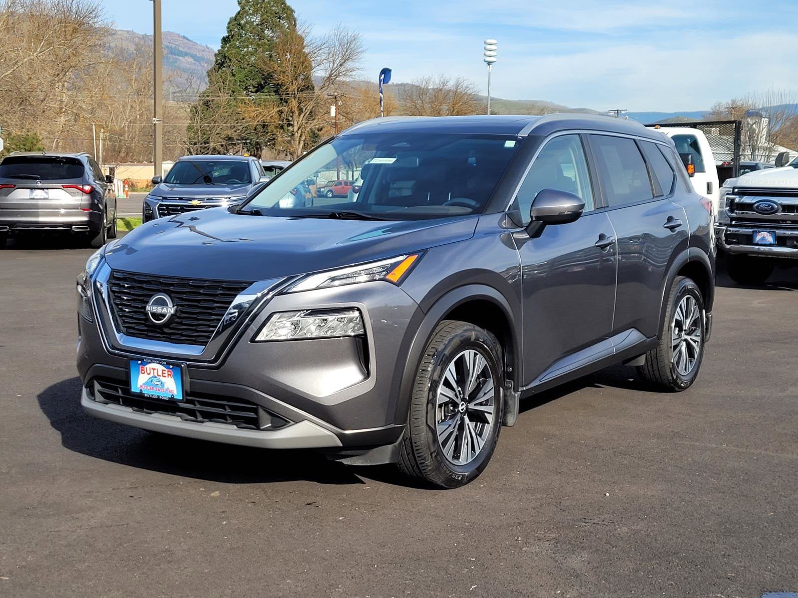 2022 Nissan Rogue SV