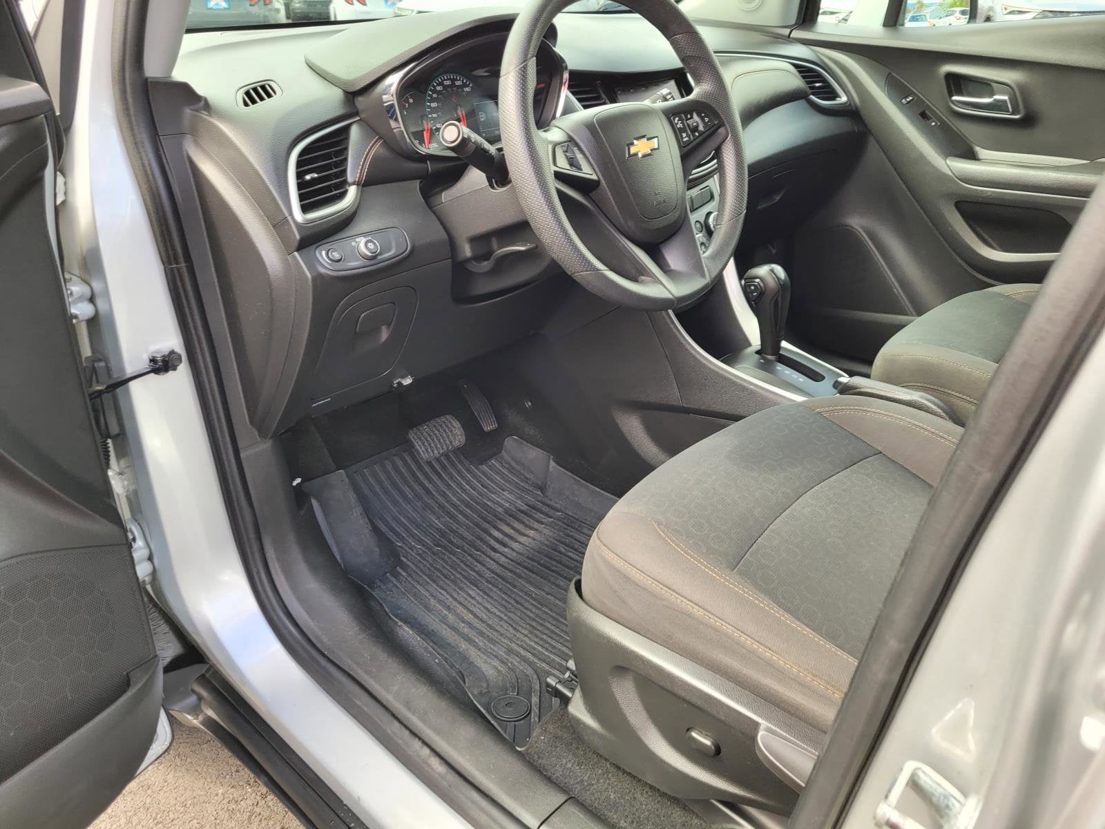2021 Chevrolet Trax LS