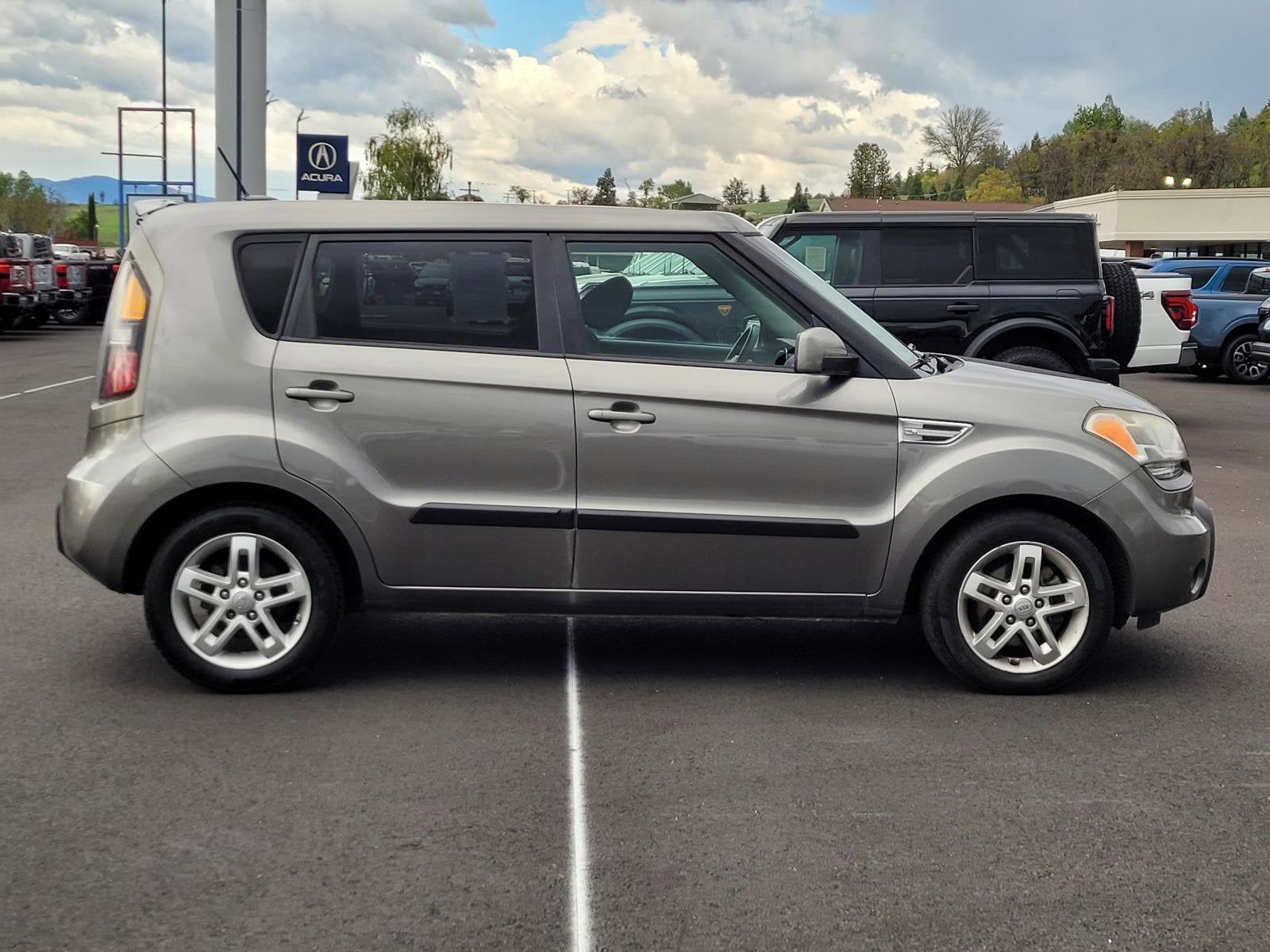 2011 Kia Soul +