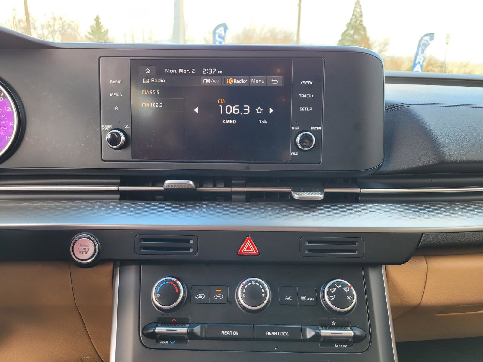 2024 Kia Carnival LX