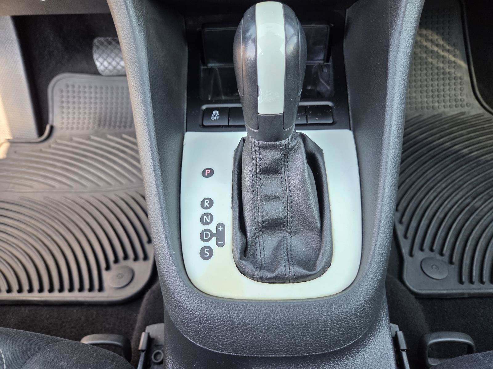 2013 Volkswagen Golf 2.5L